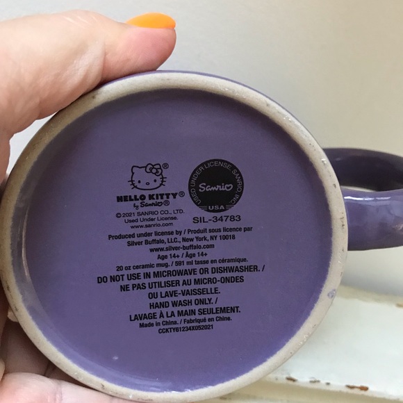 Hello Kitty NEW purple Halloween Mug - Picture 5 of 6